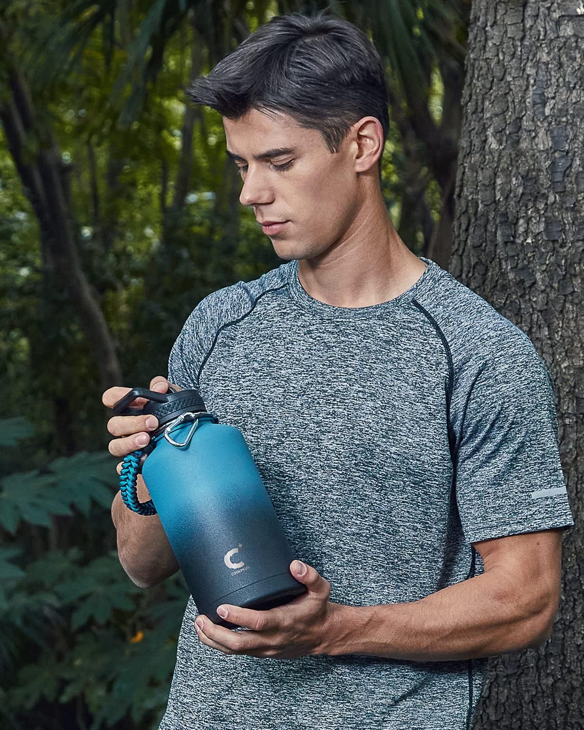 64 oz Insulated Water Bottle with Paracord